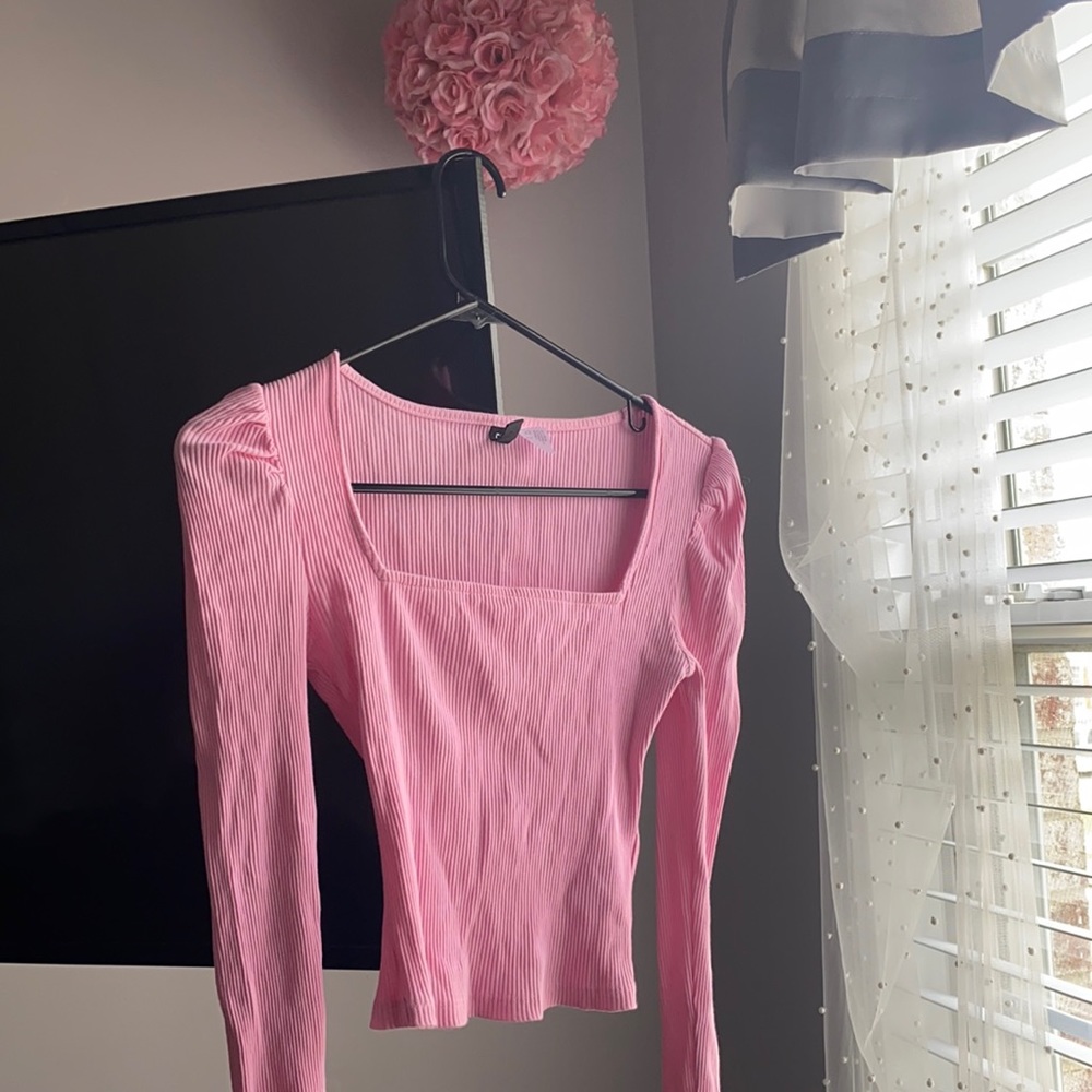 Pink H&M Top with Mini-puff Shoulders